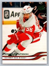 2025-26 UD Series 2 Holiday Green Foil Erik Gustafsson Detroit Red Wings #312