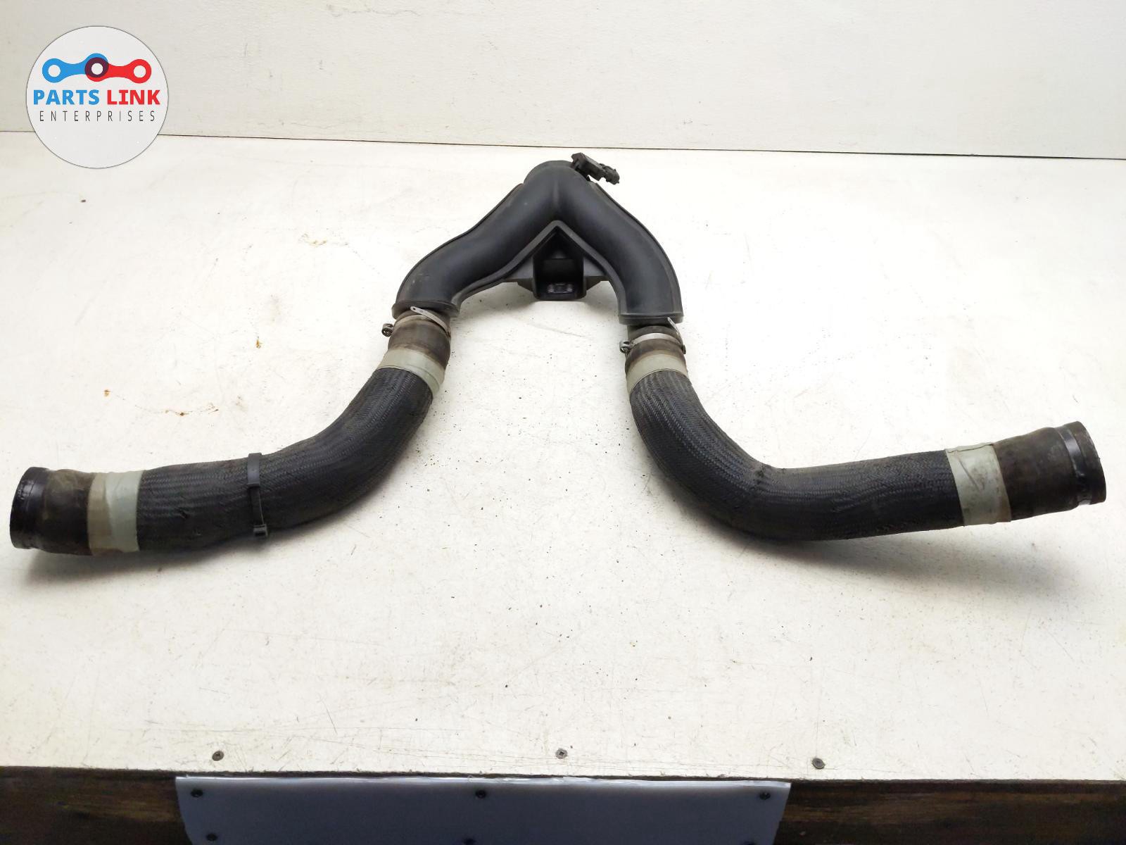 2017-20 MASERATI LEVANTE ENGINE AIR CLEANER INTAKE INTERCOOLER CENTER HOSE M161