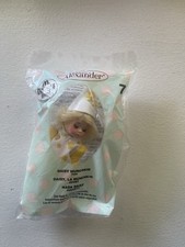 Wizard Of Oz 2007 McDonald  s Happy Meal Toy DAISY MUNCHKIN 7 Madame Alexander