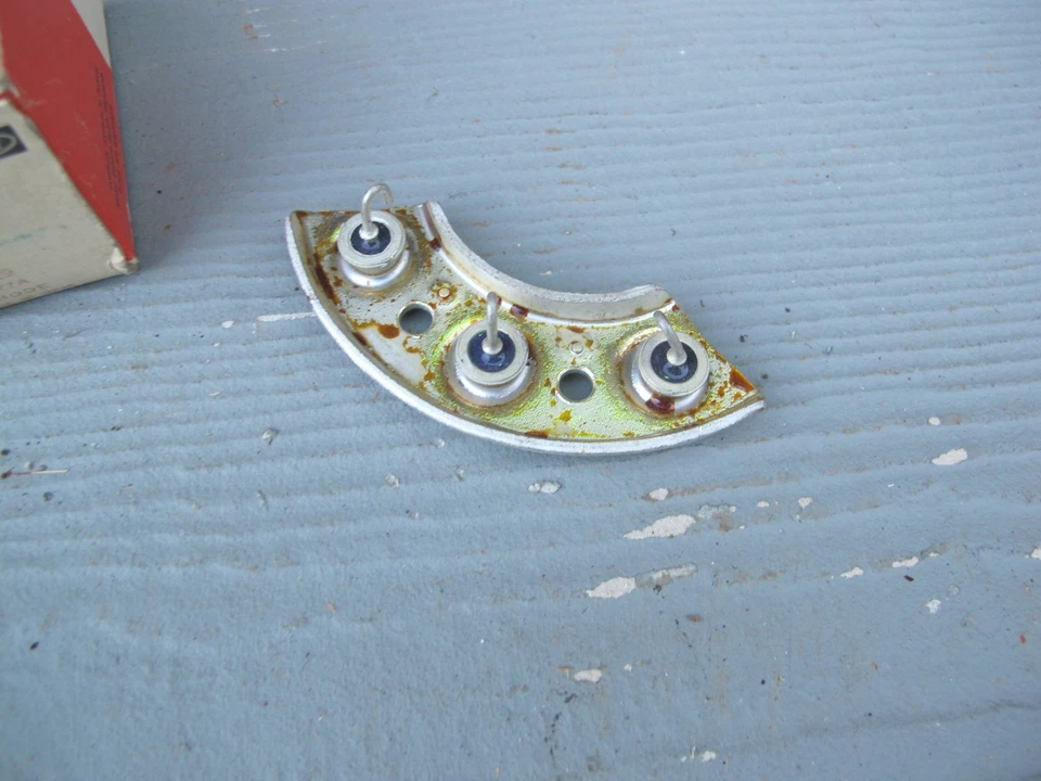 Camioneta pickup Ford Courier Mazda B1800 71 72 73 nueva OEM D27Z-10377-A CYE-1029 Foto 3 de 4