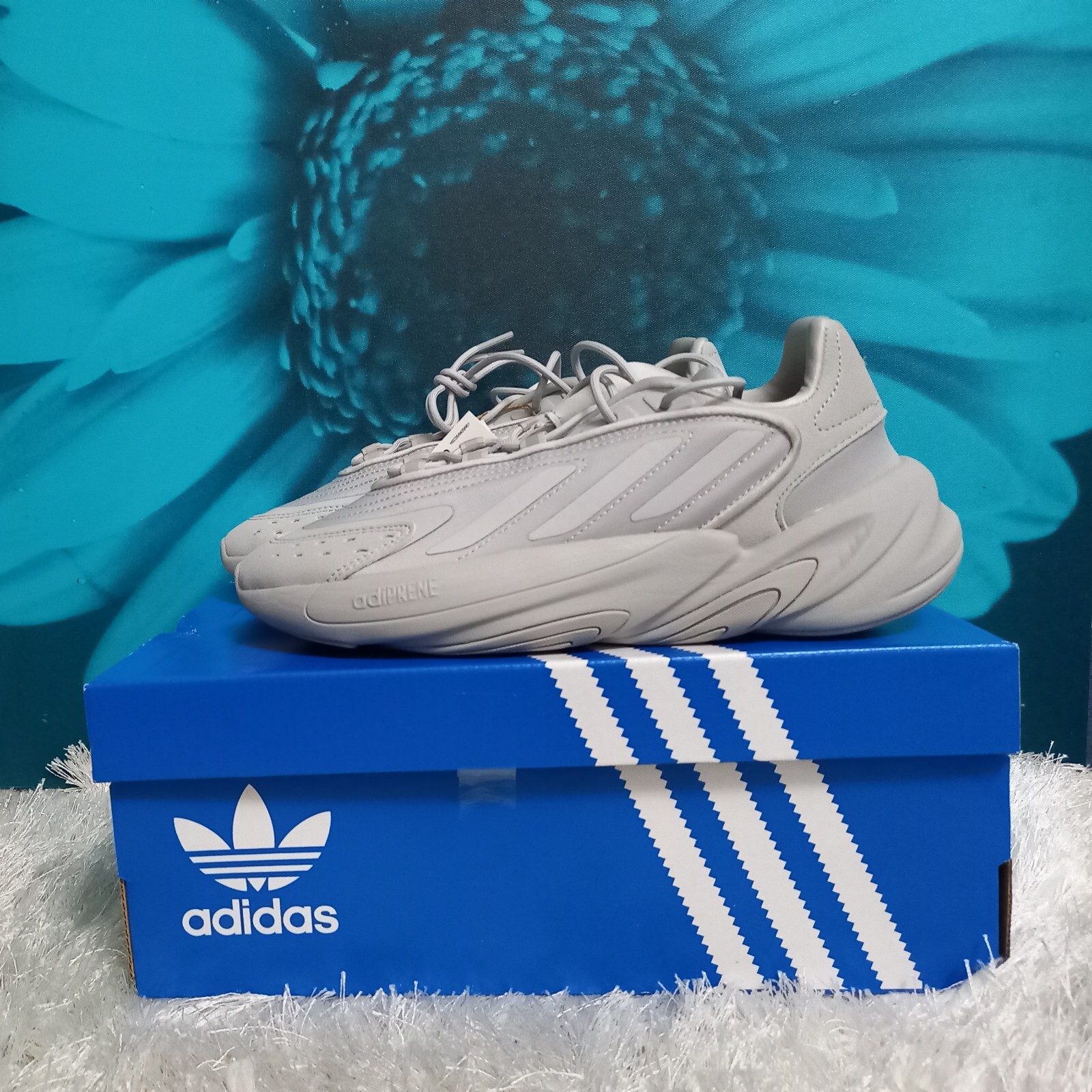 adidas Originals Ozelia Junior Grey/White Trainers, Size UK 5 / EU 38 / US 5.5 image 2