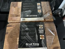 New 2-pack lot Broil King 68425 Cedar Cutting Serving Board 19.5" x 11" x 1.5"
