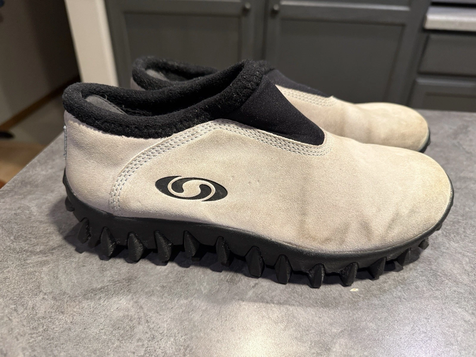 SALOMON Contagrip CX Smowclog Moc Thinsulate Mens Suede Hiking Shoe Sz 8.5 Taupe