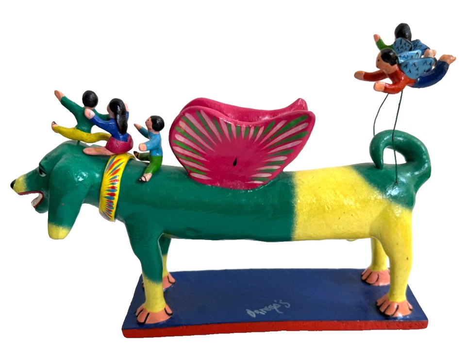 Gerardo Ortega Arte Popular Mexicano Niños Montando Gigante Alado Linador Perro Caprichoso Foto 2 de 4