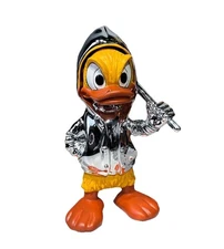 Contemporary Pop-Art Donald Duck Statue – Hand-Painted Resin Desk Ornament