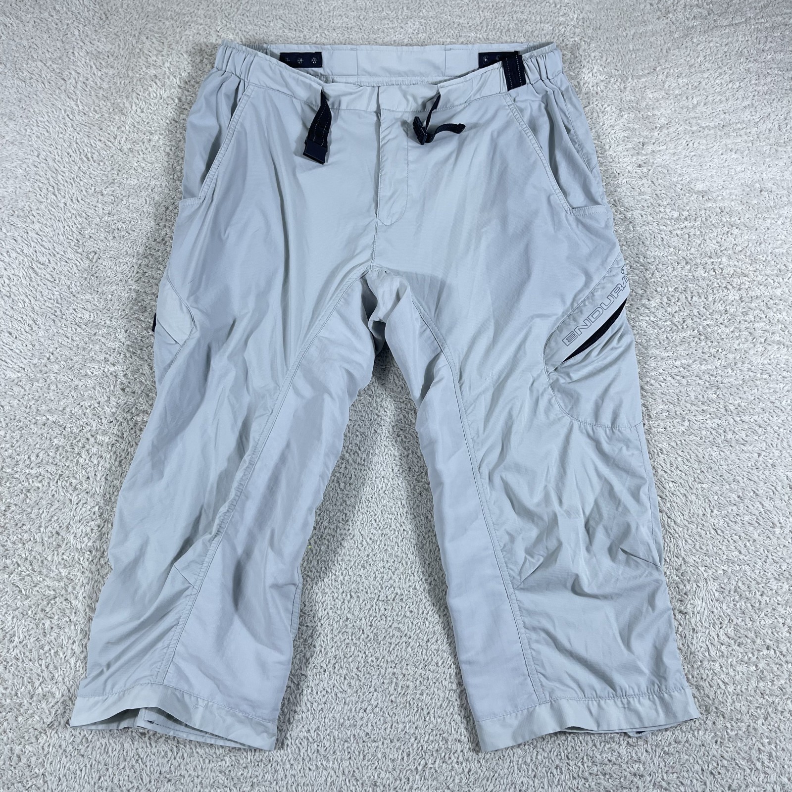 Endura Hummvee Lite 3/4 Biking Mountain Biking Shorts Women's XL Capri Gray MTB