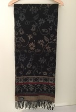 V. FRAAS 100 Acrylic warm Scarf floral size 68"x 14" Made in Germany