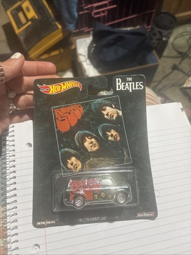 Hot Wheels Serie cultura pop 2017: i Beatles - Ford Transit Supervan