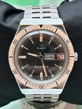 Vintage Timex Q Quartz Mens Diver Watch