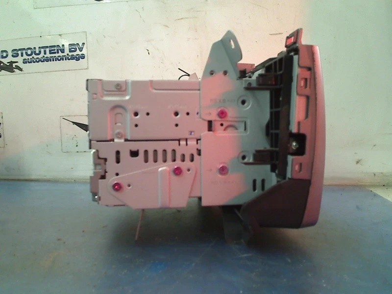 CD-PLAYER CD PLAYER Mazda 6 (GH12/GHA2) Sedan 2.0i 16V S-VT (LF) 2009 GS1E669RXA - Bild 4 von 4