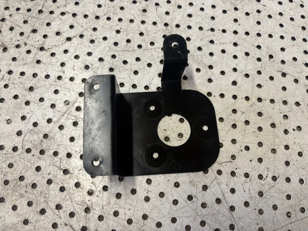 Support Calandre Et Radiateur Avant Pour Microcar Dué Initial – Pièce D'Occasion