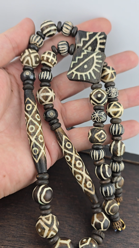 South asian burmese old pumtek pyu beads long necklace rare patterns #2 - Video 1 of 1