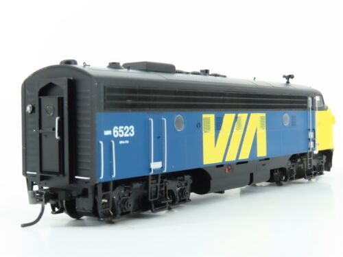 HO Scale Intermountain 49986S-03 VIA Rail FP9A Diesel #6523 w/ DCC & Sound - Picture 6 of 14