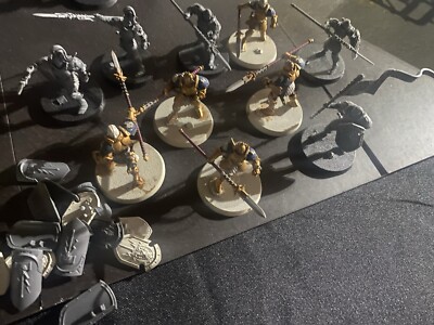 Stormcast Eternals Vindicator Miniature Pack Gray, 99440299118