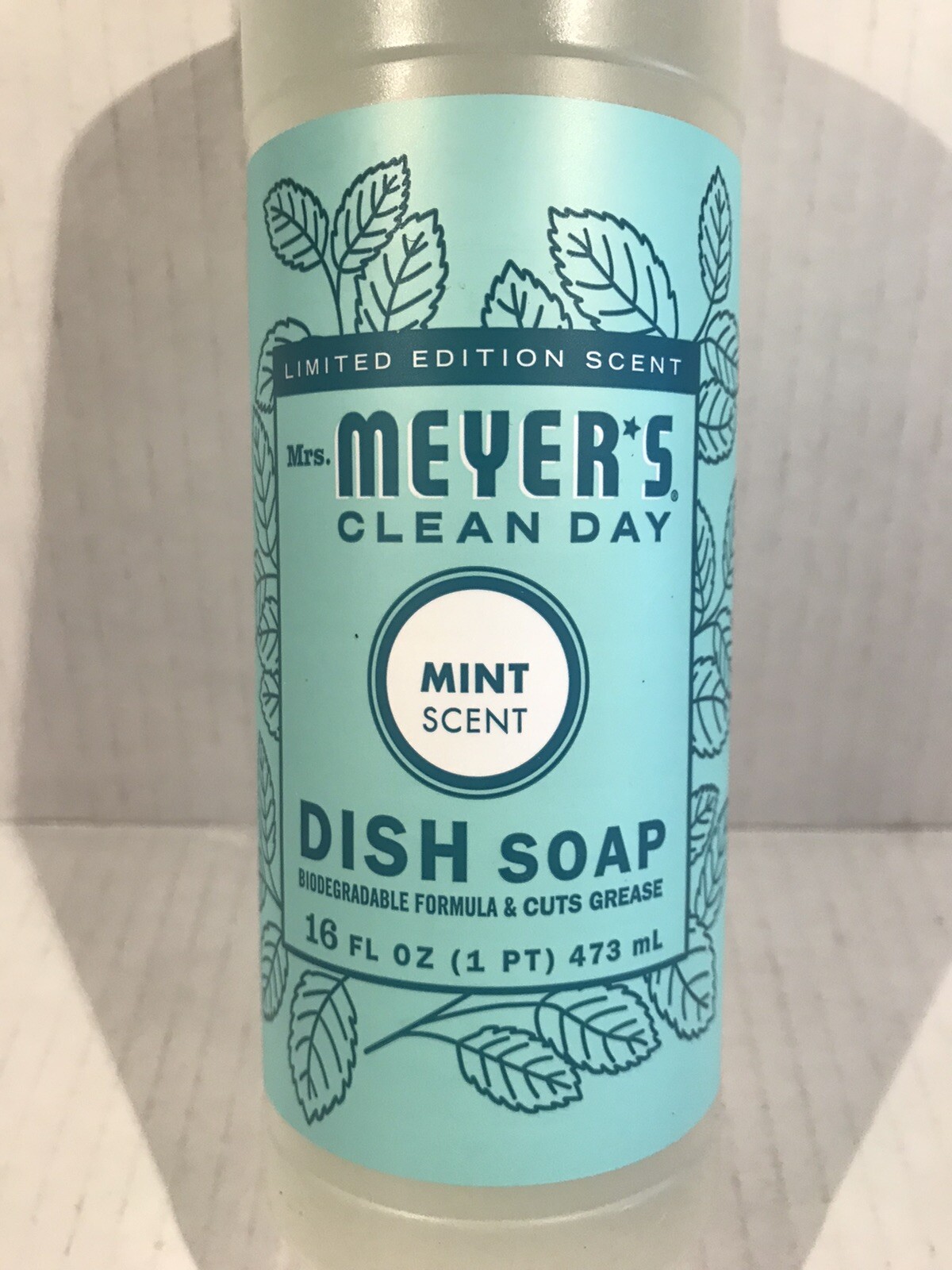 Dishwashing Liquid Dish Soap Assorted Scents 16 oz New Mrs. Meyer's