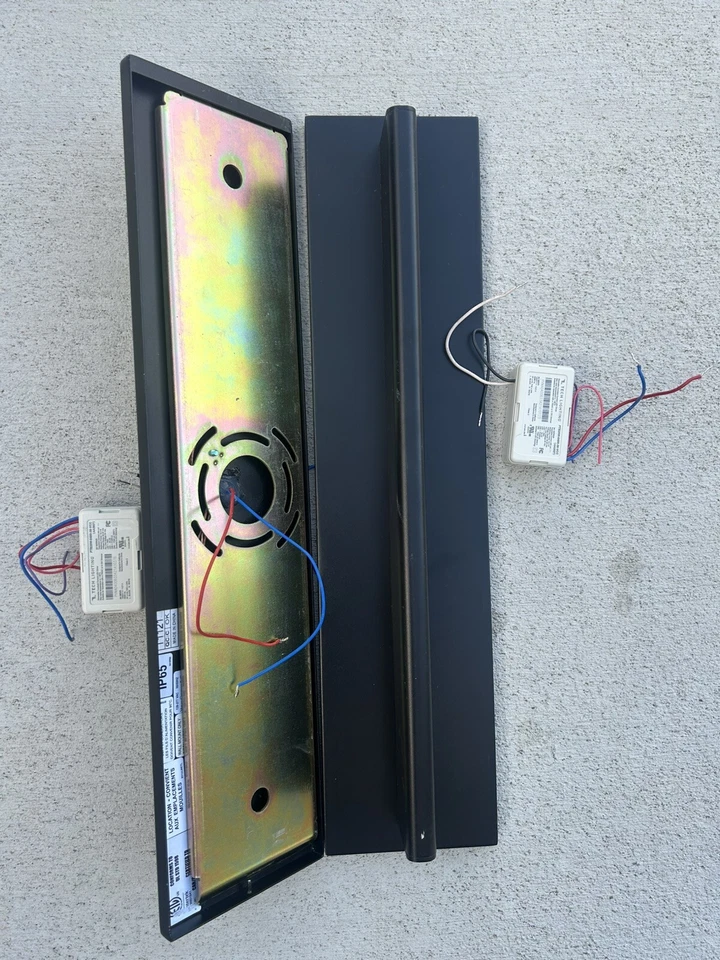 批量 2 件 Tech 700OWLYD 劳埃德 20 英寸高 LED 室内/室外壁灯 — 第 4/4 张图片