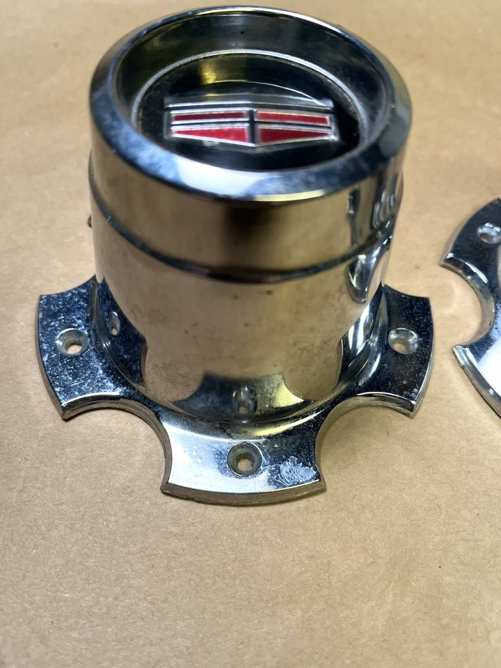 Mercury Comet 1973 par de tapas centrales D3ZA-1141-AA OEM Foto 3 de 4