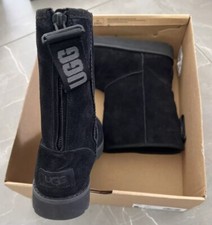 UGG CLASSIC SHORT LOGO ZIP BLACK SUEDE SHEEPSKIN WOMEN'S BOOTS SIZE 5