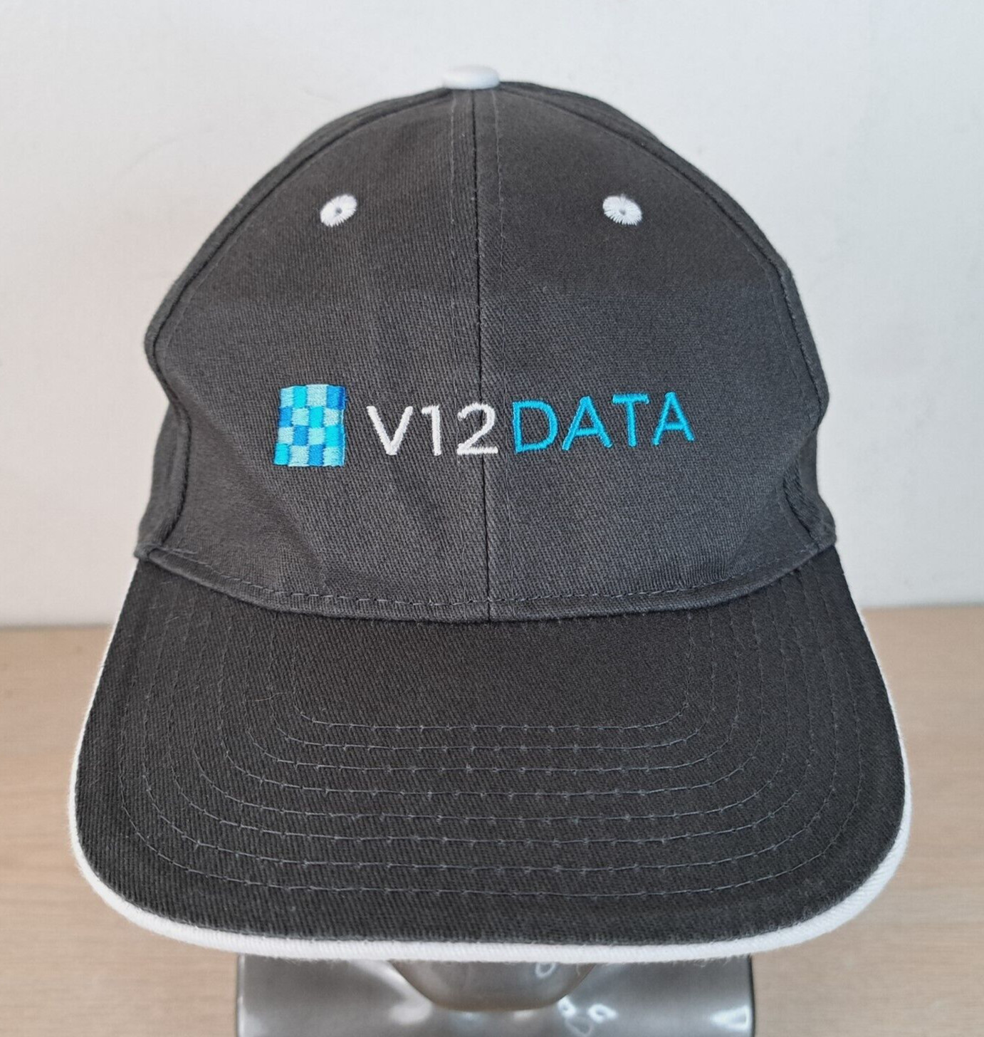 V12 DATA ADJUSTABLE STRAPBACK BASEBALL HAT/CAP, G… - image 1