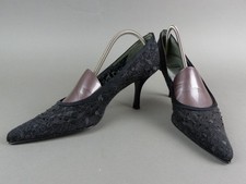Stuart Weitzman Damen Pumps 39 schwarz Textil Spitze Perlen Highheels (19459)