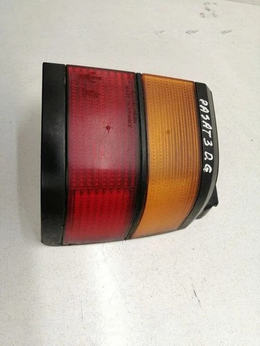 VW PASSAT B3/B4 3A2, 35I Rücklicht hinten rechts 333945112 1.60 Diesel 17068748