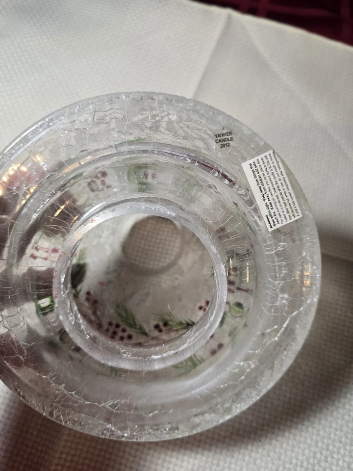 Yankee Candle 2012 Crackle Glass Candle Shade With Pine & Berry Design EUC - Image 3 of 4