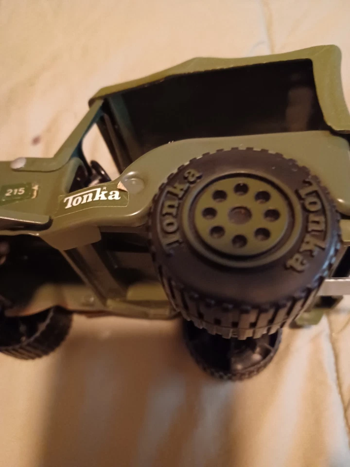 Jeep pequeño verde del ejército Foto 4 de 4