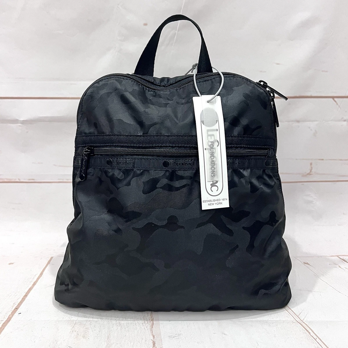 Le SportSac Women display picture 2