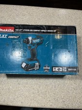 Makita XDT11SY 18V LXT Lithium-Ion Compact Cordless 1/4 in. Impact Driver Kit