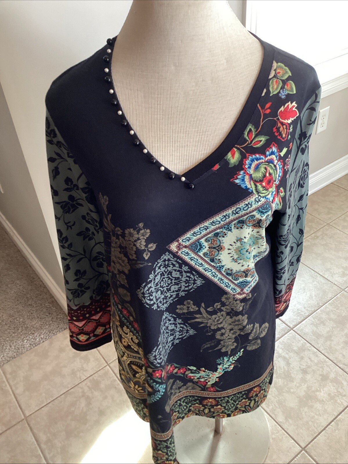 NorthStyle Poly Blend Long SleeveEmbellished  Boh… - image 8