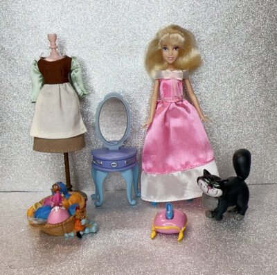 Disney Store Cinderella Mini Doll Princess Play Set Lucifer Mice