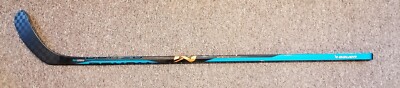 Bauer Nexus E4 Grip Komposit-Eishockeyschläger Intermediate P92 65 Flex Links