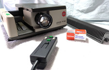 Leica Pradovit P153 Autofocus. 70-120mm Zoom. Remote, Mag, Lamp, Boxed  #Bundle