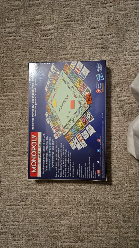 Monopoly 1980s Edition Classic Board Game Family Game Night 2 to 8 Players - Image 4 of 4