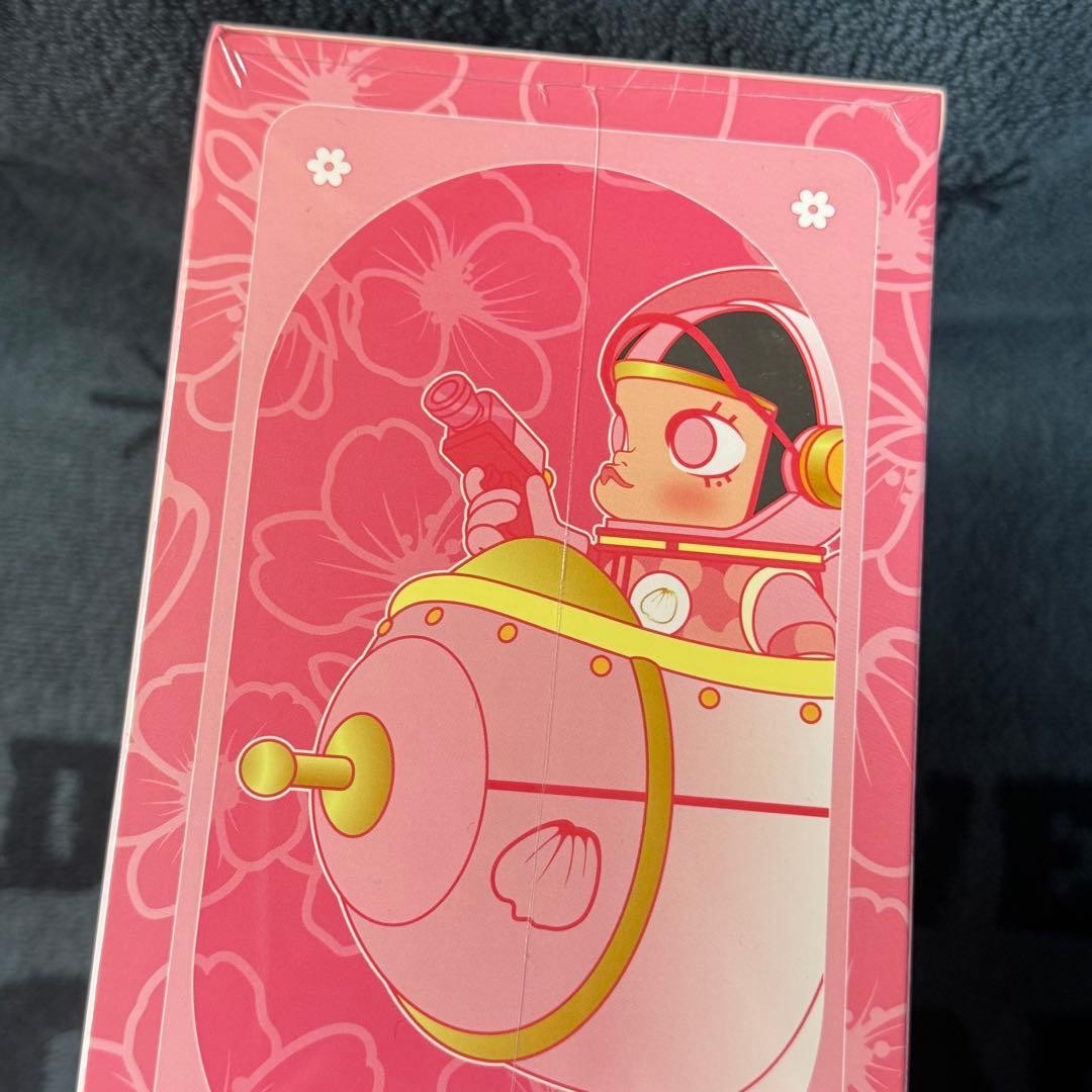 POP MART MEGA SPACE MOLLY 100% Blooming-Sakura JAPAN Limited