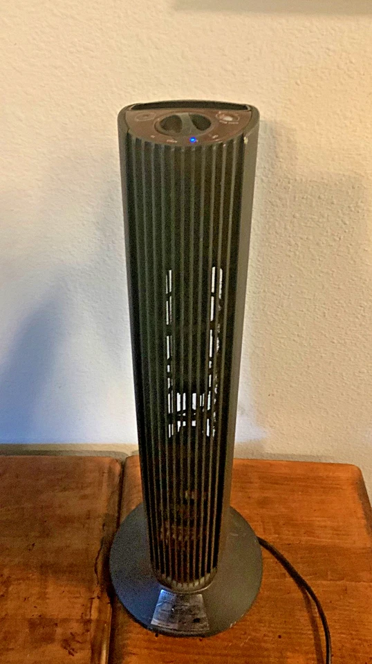 Sharper Image Professional Series Ionic Breeze Quadra Silent Air Purifier S1737 - Image 2 of 4