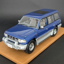 Autoart 1/18 Mitsubishi Pajero 1998 GDI V6 3500 Blue