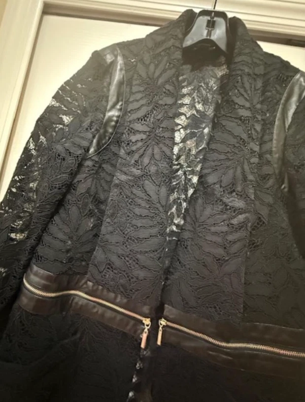 Chaqueta de encaje negra para mujer Marciano by Guess Sansa - talla grande - rápida Foto 4 de 4