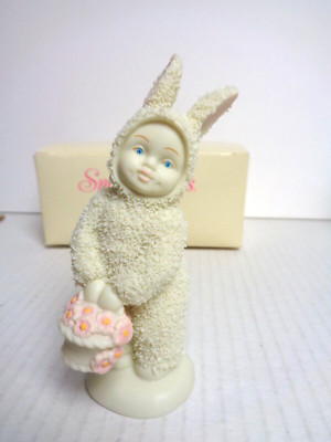 SNOWBUNNIES A BASKET OF CHEER DEPARTMENT 56 SNOWBUNNY HOLDING BASKET OF FLOWERS