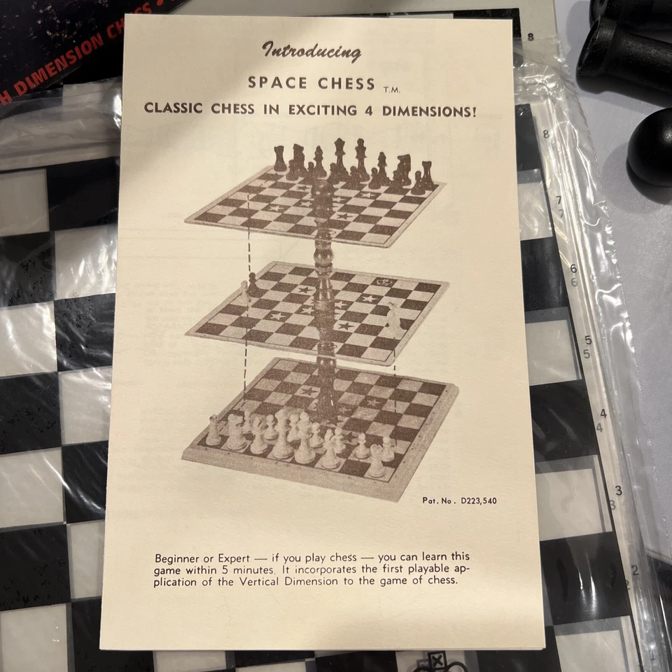 New in Original Box Space Chess 4D Game Pacific Game from 1981 No 1420 - Image 4 of 4