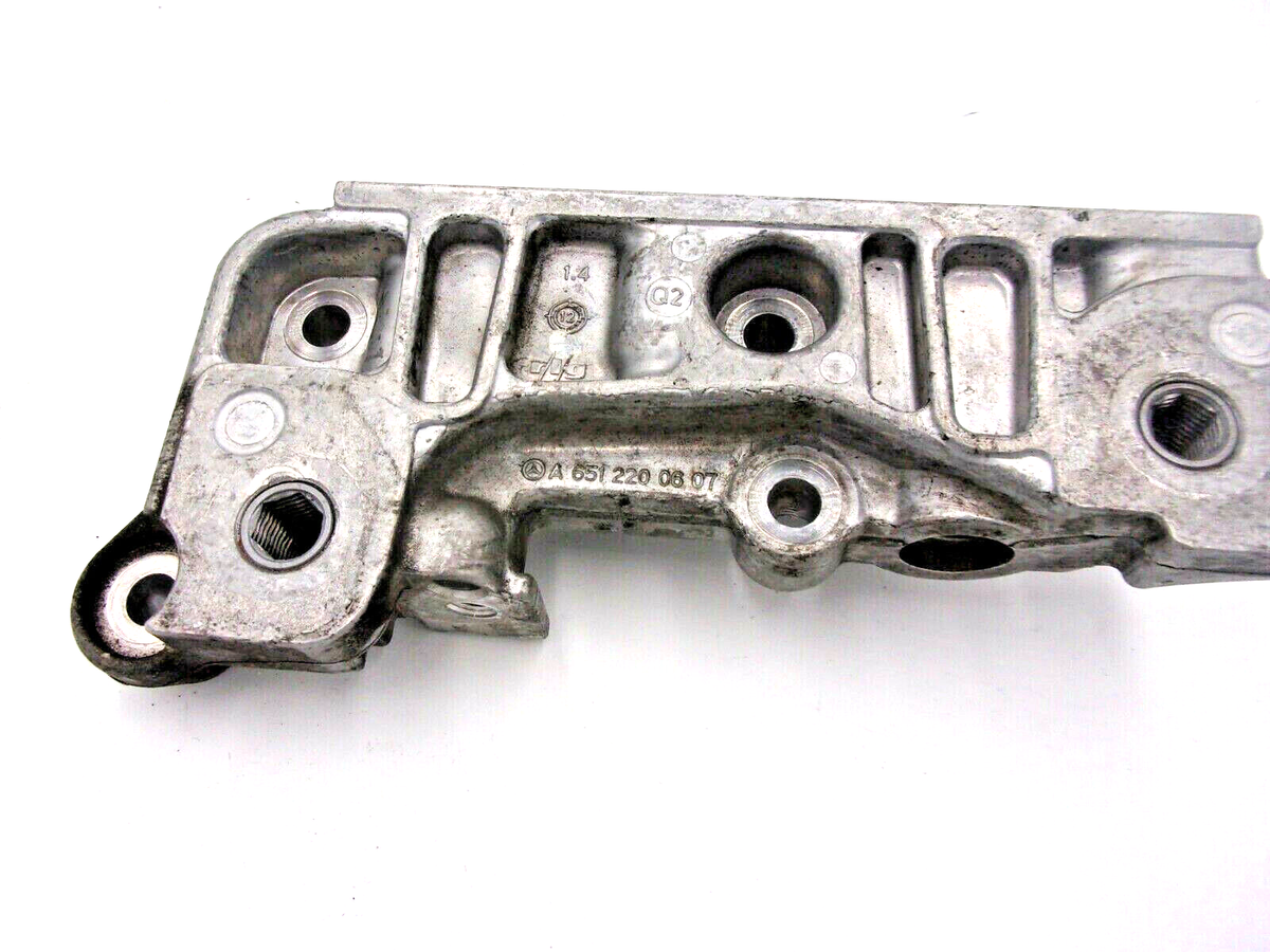 Support Moteur VAICO V30-2343 Pour Mercedes Classe A W176 & GLA X156 - Neuf