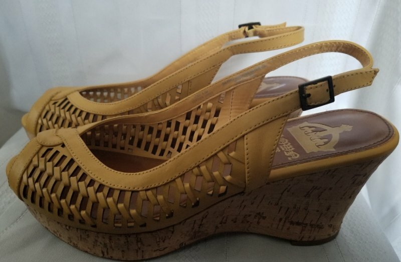 CROWN VINTAGE Mustard Open Weave Peep Toe Sling B… - image 1