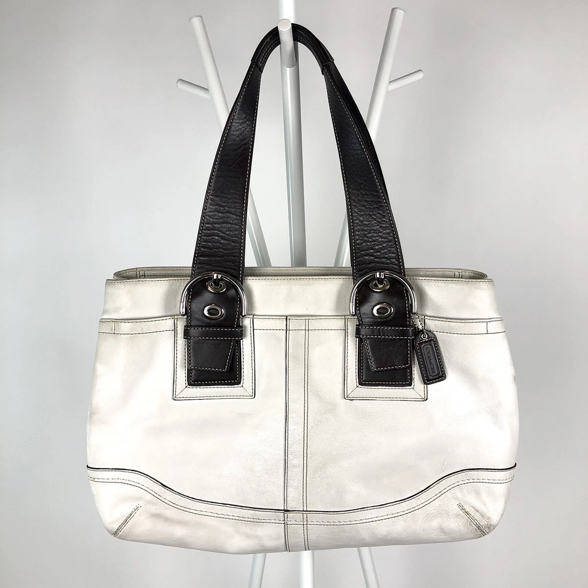 How to clean hotsell a white coach purse