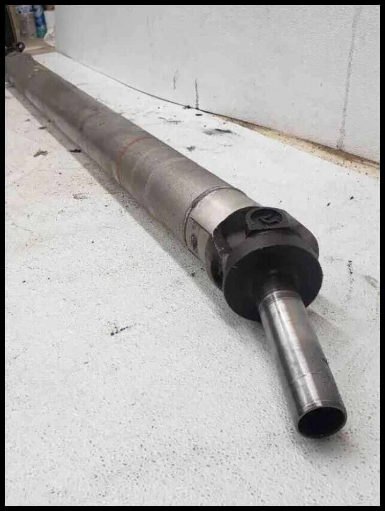 20032009 CROWN VICTORIA P71 Police Interceptor Rear Drive Shaft 114.7