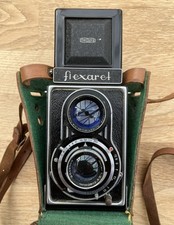 Vintage Meopta Flexaret TLR camera with Leather Case. Good condition.
