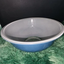 Vintage Blue Pyrex Bowl