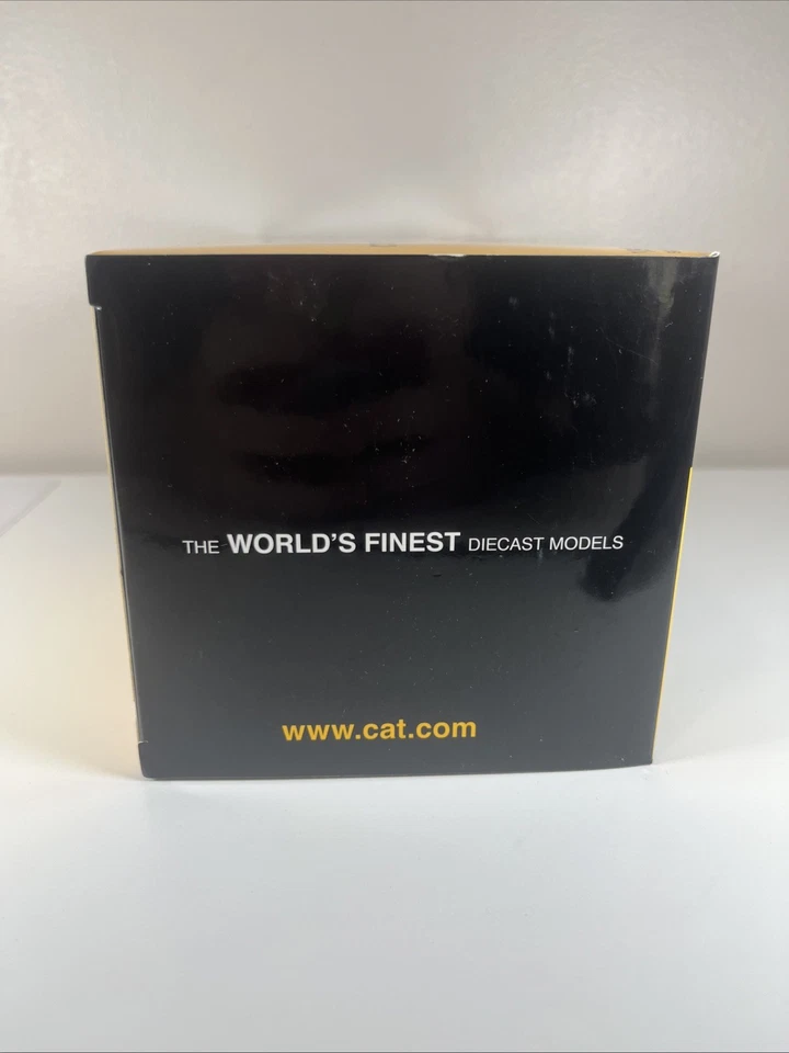 Caterpillar CT680 Truck Tractor - On Highway Truck Red - Image 3 of 4