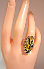 Vtg Boho Silver-tone Ring w Black Yellow & White Lucite Acrylic Stone Size 7.5