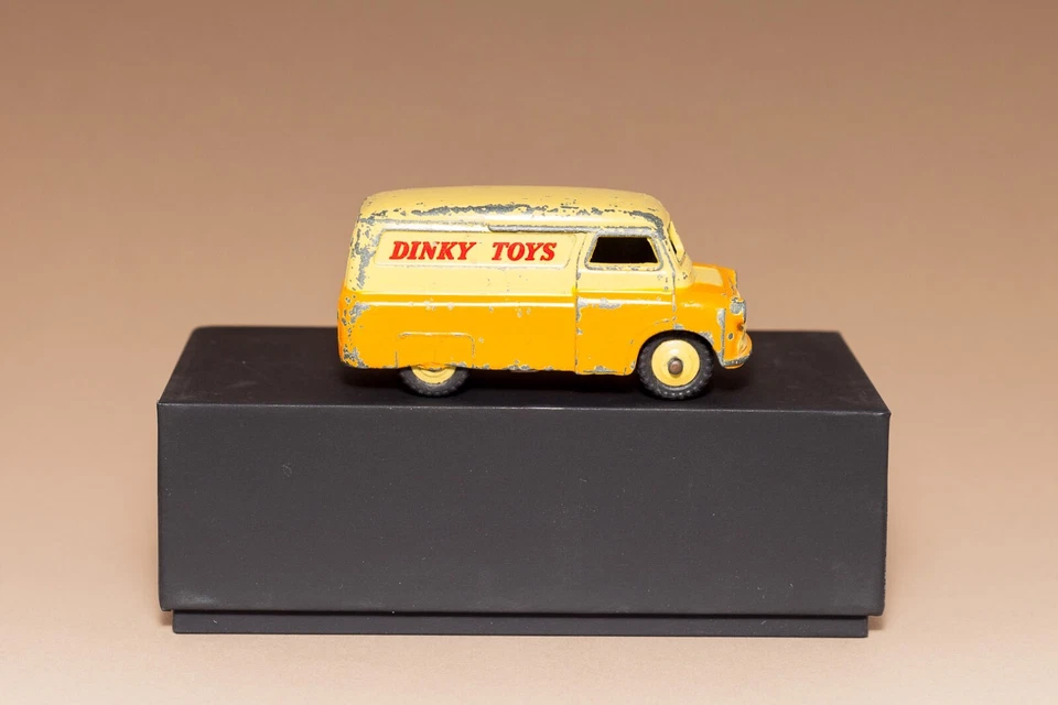 Dinky Toys No. 482 Bedford Dinky Toys Van 1956-1960 - Imagen 3 de 4