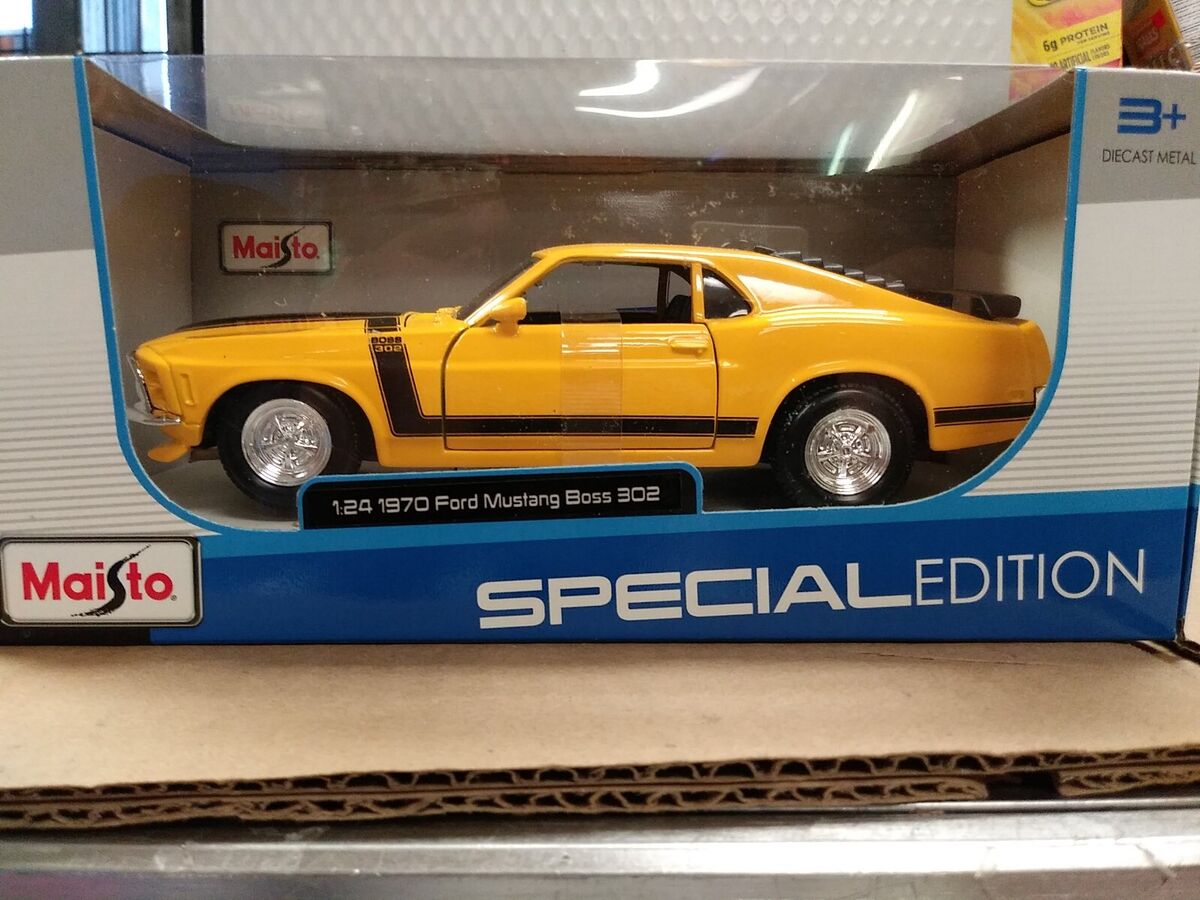 1970 Ford Mustang Boss 302 Yellow 1/24 Diecast Model Car by Maisto